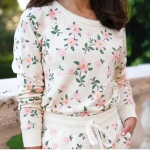 Draper James Women's Natalie Sweatshirt in Cream Pink Magnolia Size XL